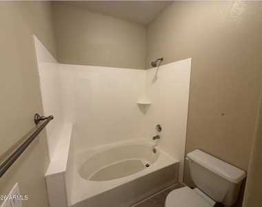 600 W Grove Parkway - Photo Thumbnail 8
