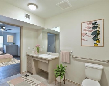 2800 Sayles Boulevard - Photo Thumbnail 19