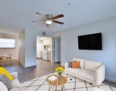 2800 Sayles Boulevard - Photo Thumbnail 22