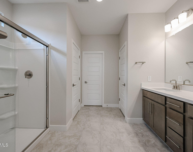 26122 N 170th Avenue - Photo Thumbnail 9
