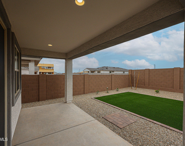 26122 N 170th Avenue - Photo Thumbnail 17