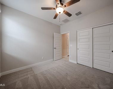 26122 N 170th Avenue - Photo Thumbnail 13