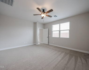 26122 N 170th Avenue - Photo Thumbnail 8