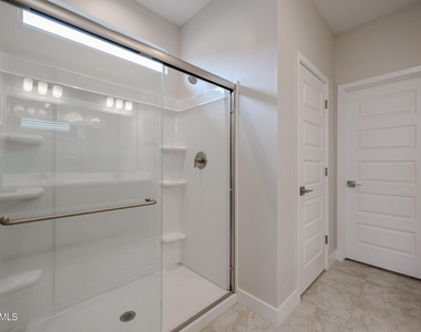 26122 N 170th Avenue - Photo Thumbnail 10