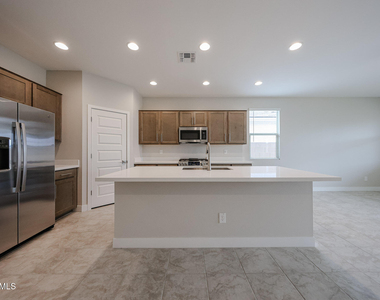 26122 N 170th Avenue - Photo Thumbnail 1