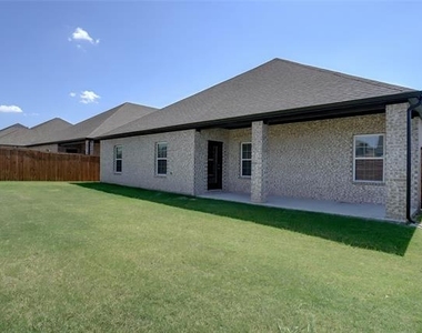 219 Community Drive - Photo Thumbnail 17