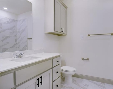 219 Community Drive - Photo Thumbnail 14