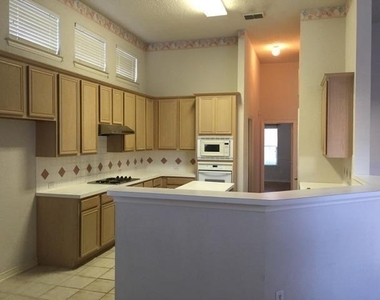 4408 Jenkins Drive - Photo Thumbnail 3