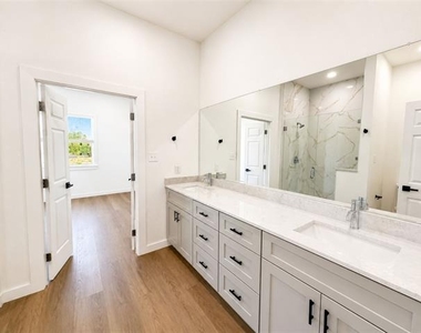 130 Zion Road - Photo Thumbnail 2