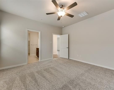 211 Monarch Way - Photo Thumbnail 24