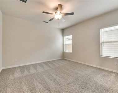 211 Monarch Way - Photo Thumbnail 23