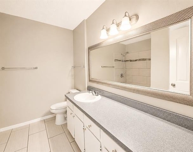 509 S Beverly Street - Photo Thumbnail 8