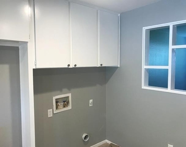 509 S Beverly Street - Photo Thumbnail 14