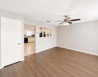 509 S Beverly Street - Photo Thumbnail 2
