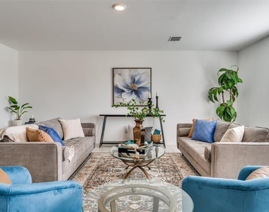 3148 Harper Street - Photo Thumbnail 1