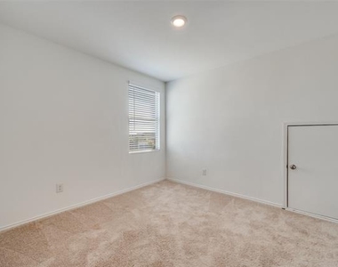 3148 Harper Street - Photo Thumbnail 18