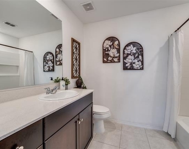 3148 Harper Street - Photo Thumbnail 14