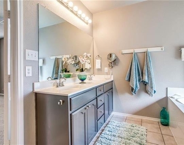 6532 Alexandra Meadows Drive - Photo Thumbnail 13