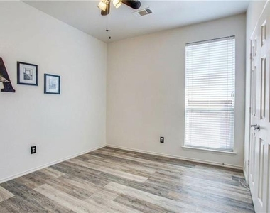 6532 Alexandra Meadows Drive - Photo Thumbnail 17