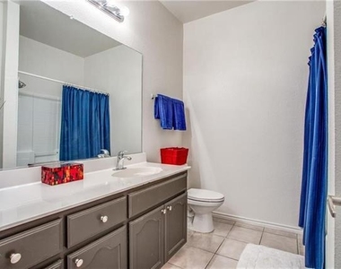 6532 Alexandra Meadows Drive - Photo Thumbnail 15