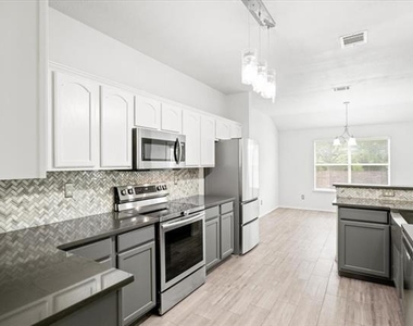 416 Ponderosa Trail - Photo Thumbnail 15