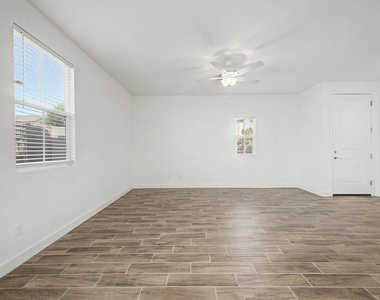 5512 S Dillon -- - Photo Thumbnail 3