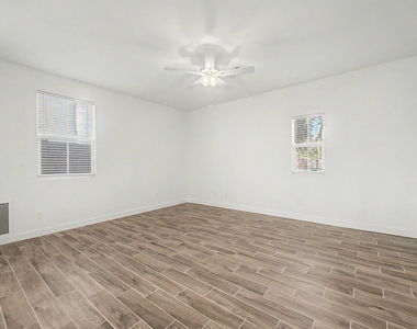 5512 S Dillon -- - Photo Thumbnail 4