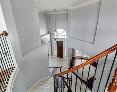 828 Thomas Crossing Drive - Photo Thumbnail 22