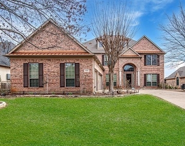 828 Thomas Crossing Drive - Photo Thumbnail 1