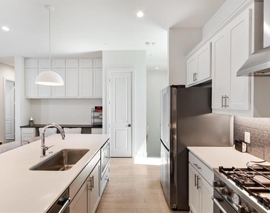 5605 Bryan Parkway - Photo Thumbnail 3