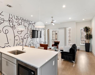 5605 Bryan Parkway - Photo Thumbnail 4