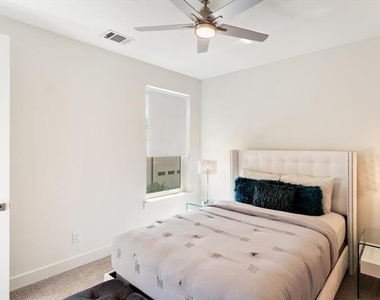 5605 Bryan Parkway - Photo Thumbnail 16