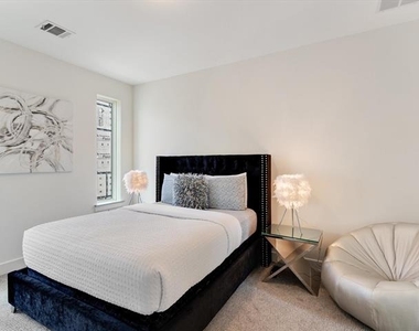 5605 Bryan Parkway - Photo Thumbnail 14