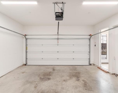 5605 Bryan Parkway - Photo Thumbnail 21