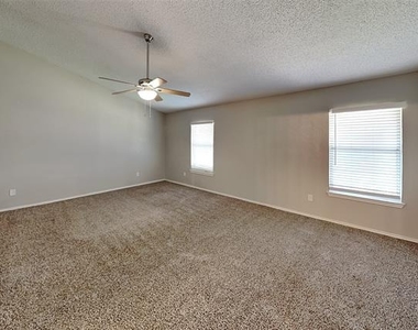 604 Ashby Place - Photo Thumbnail 9