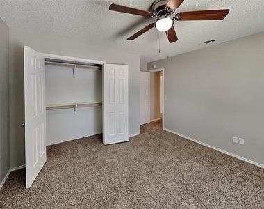 604 Ashby Place - Photo Thumbnail 15