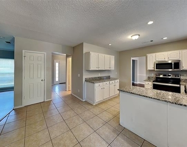 604 Ashby Place - Photo Thumbnail 4