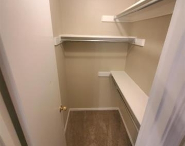 18333 Roehampton Drive - Photo Thumbnail 5