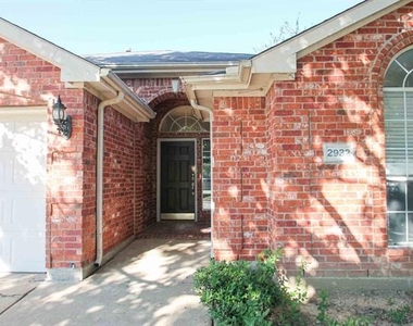2932 Dover Drive - Photo Thumbnail 1