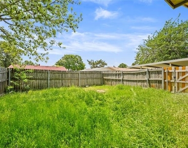 9214 Vagas Drive - Photo Thumbnail 24