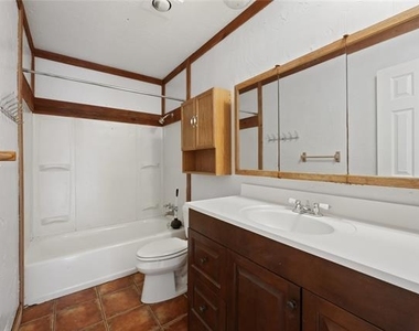 9214 Vagas Drive - Photo Thumbnail 16