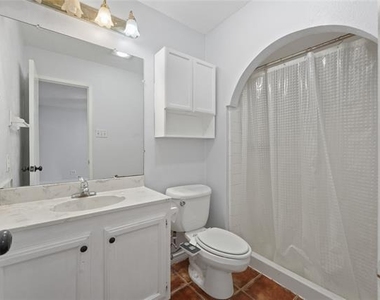 9214 Vagas Drive - Photo Thumbnail 21