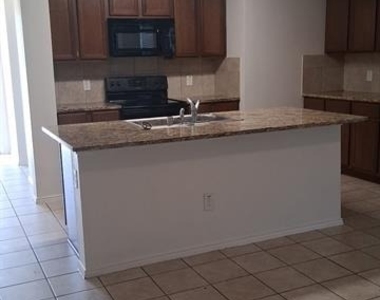 1106 Nickel Street - Photo Thumbnail 4