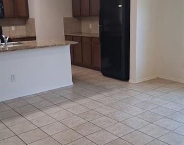 1106 Nickel Street - Photo Thumbnail 3