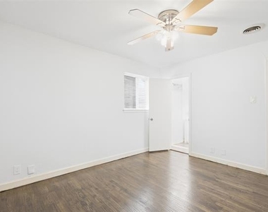 3500 Statler Drive - Photo Thumbnail 8