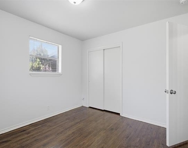 3500 Statler Drive - Photo Thumbnail 16