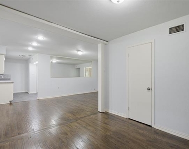 3500 Statler Drive - Photo Thumbnail 7