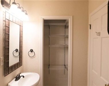 1325 Smilax Avenue - Photo Thumbnail 16