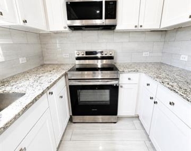 316 Mark Street - Photo Thumbnail 8