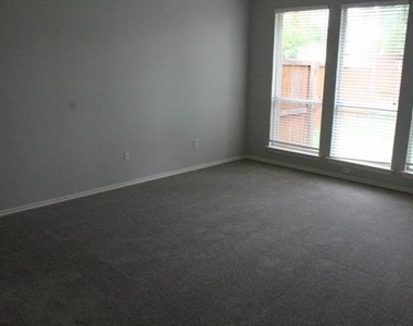 3623 Rodale Way - Photo Thumbnail 14